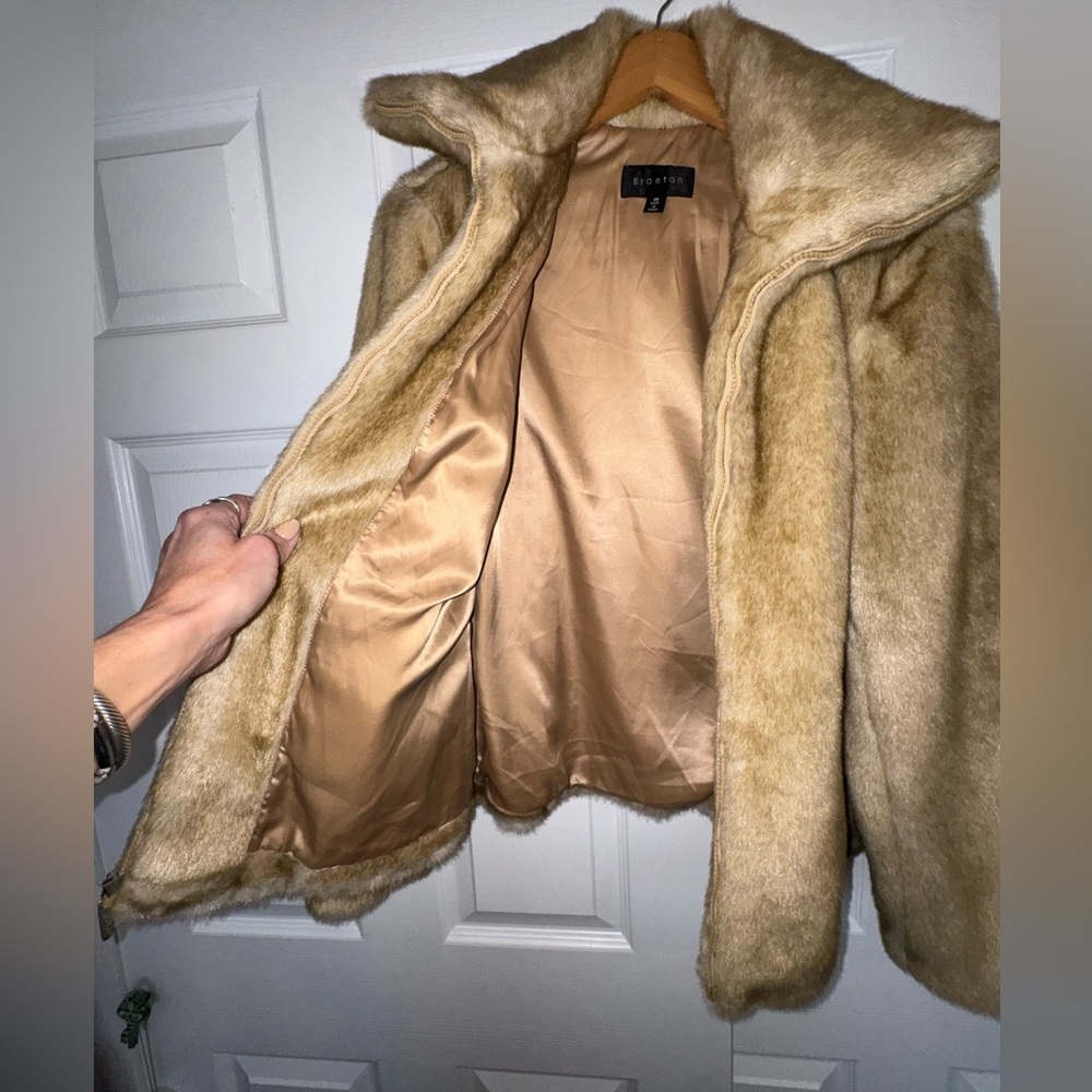 💥SALE💥Braetan Faux Fur Coat Jacket Tan Camel Zip Front Size Medium - Picture 5 of 8
